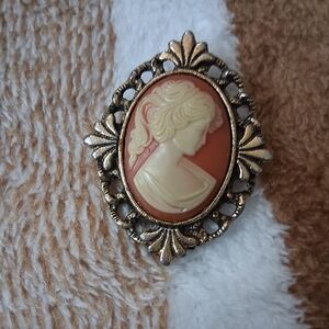 Antique-Style Cameo Brooch in Coral and Cream